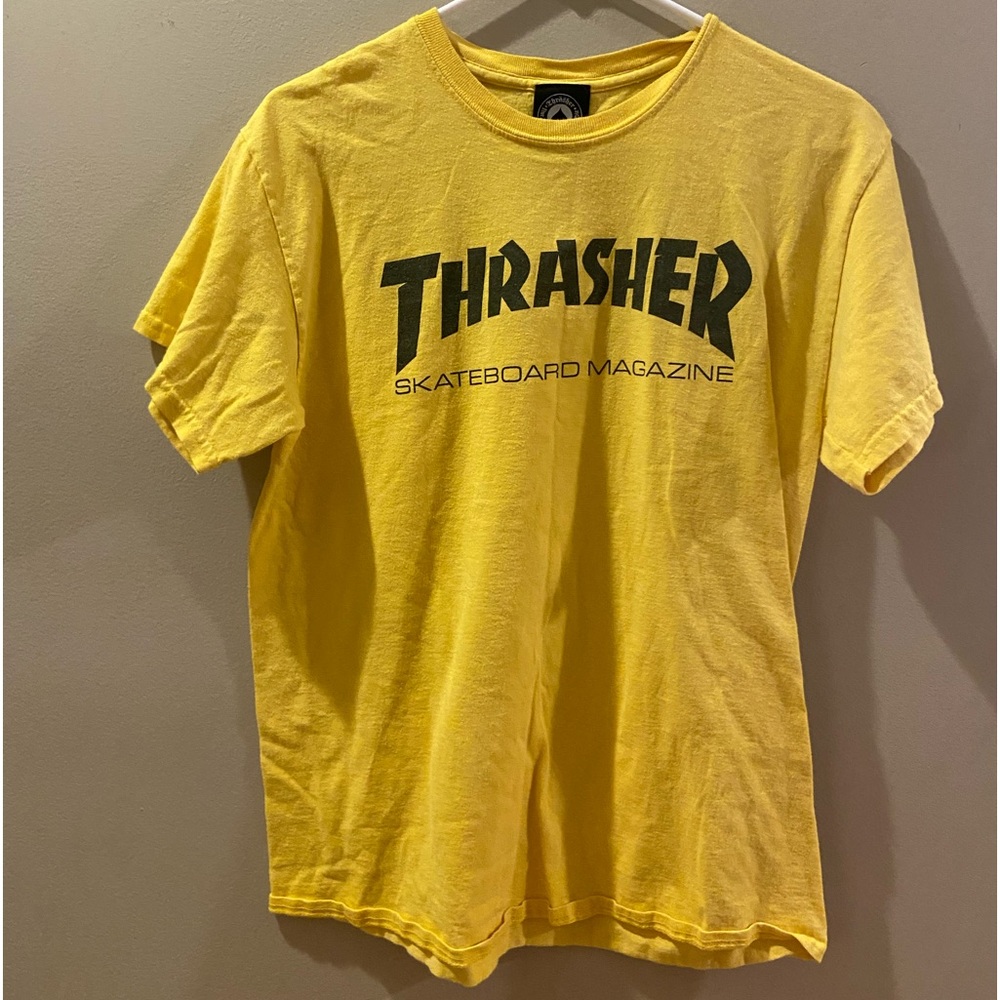 Thrasher Skateboard Magazine t-shirt. Size M. Yellow with black letters. {116}